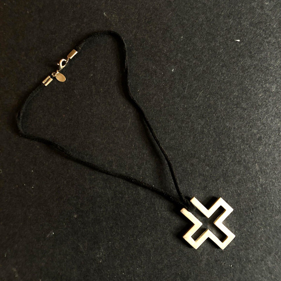 Silver Tone Cross Necklace Leather Cord Statement Cutout Square Express Vintage - Picture 7 of 7